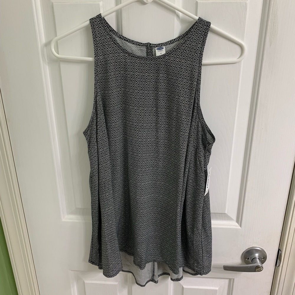Black and white pattern tank top from Old Navy